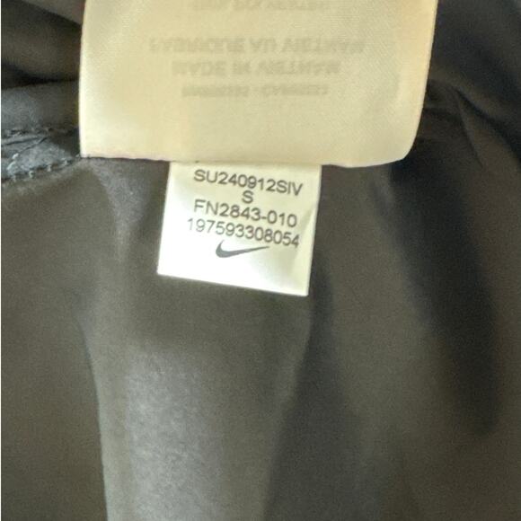 NWT Nike Sportswear Essential Black Trench Coat Women’s Size Small (FN2843-010) - Picture 15 of 15